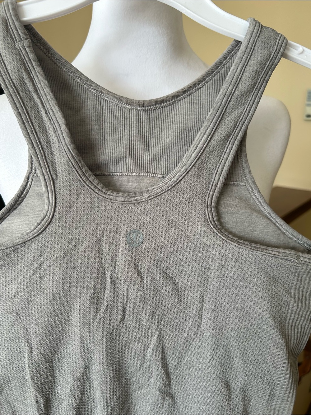 lululemon athletica Gray Ribbed Racerback Long Tank - Picture 3 of 7